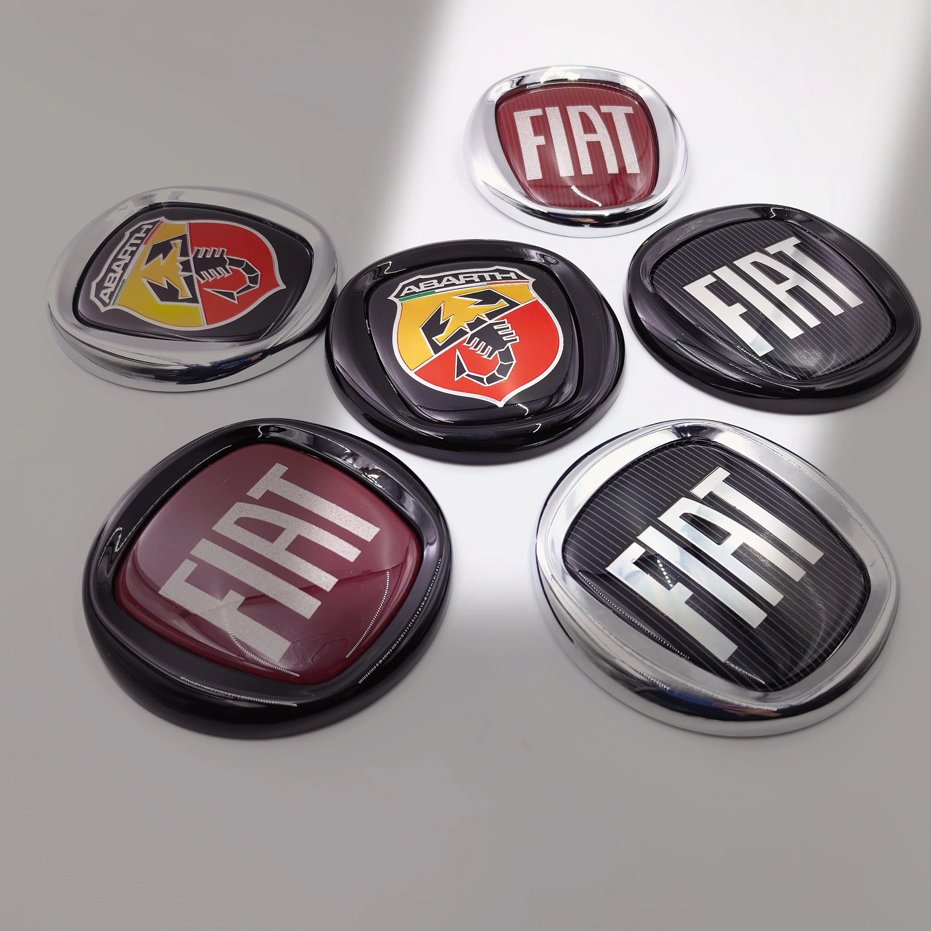 10/5 Stück FIAT Abarth Auto-Emblem Fahrzeug-Abzeichen für Motorhaube, Heckklappe, Kühlergrill & Stoßstange Heckklappen-Embleme Auto-Zubehör