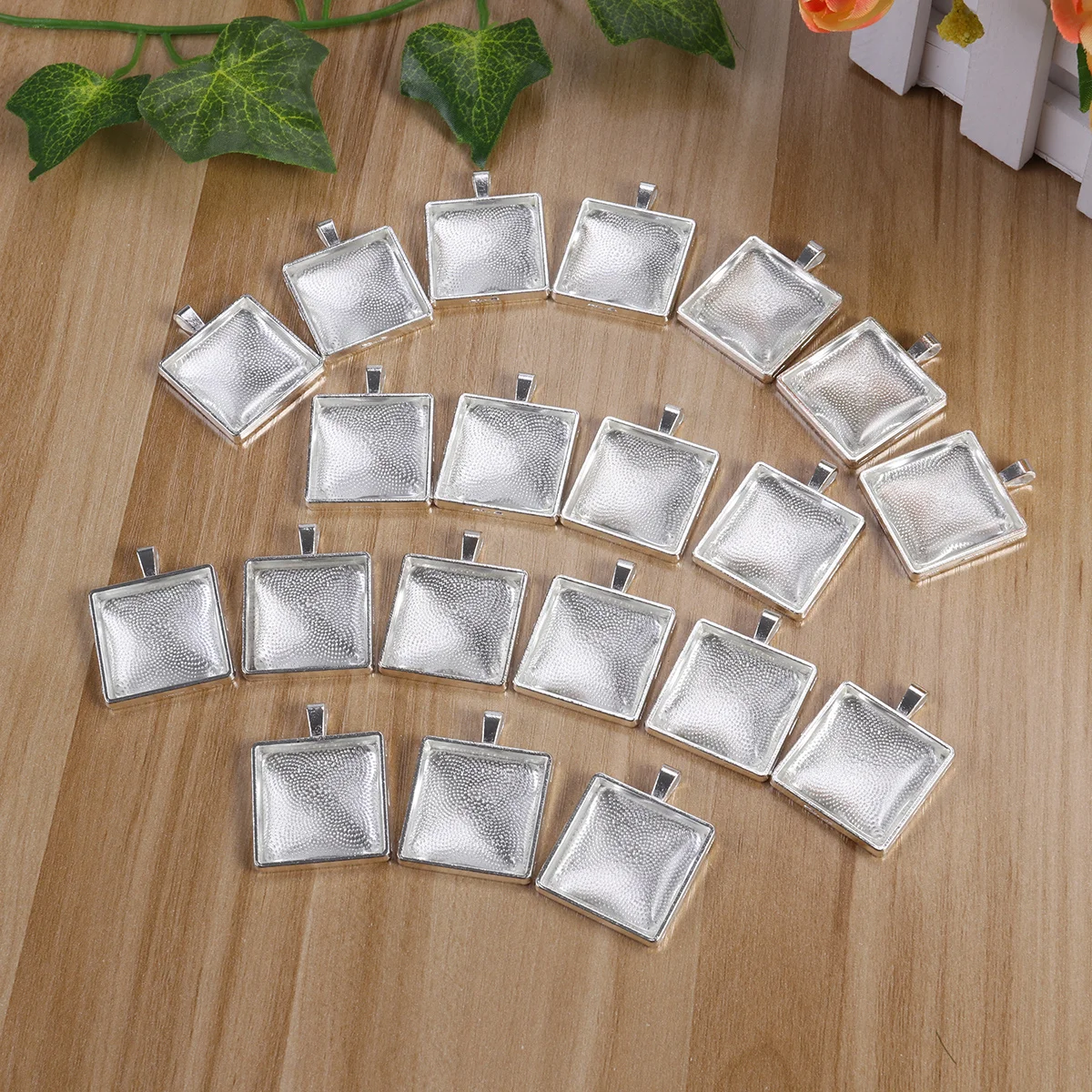 

20Sets 25mm Square Bezel Pendant Trays Glass Dome Tiles Silver Alloy Craft Jewelry Custom Pendants Square Bezel