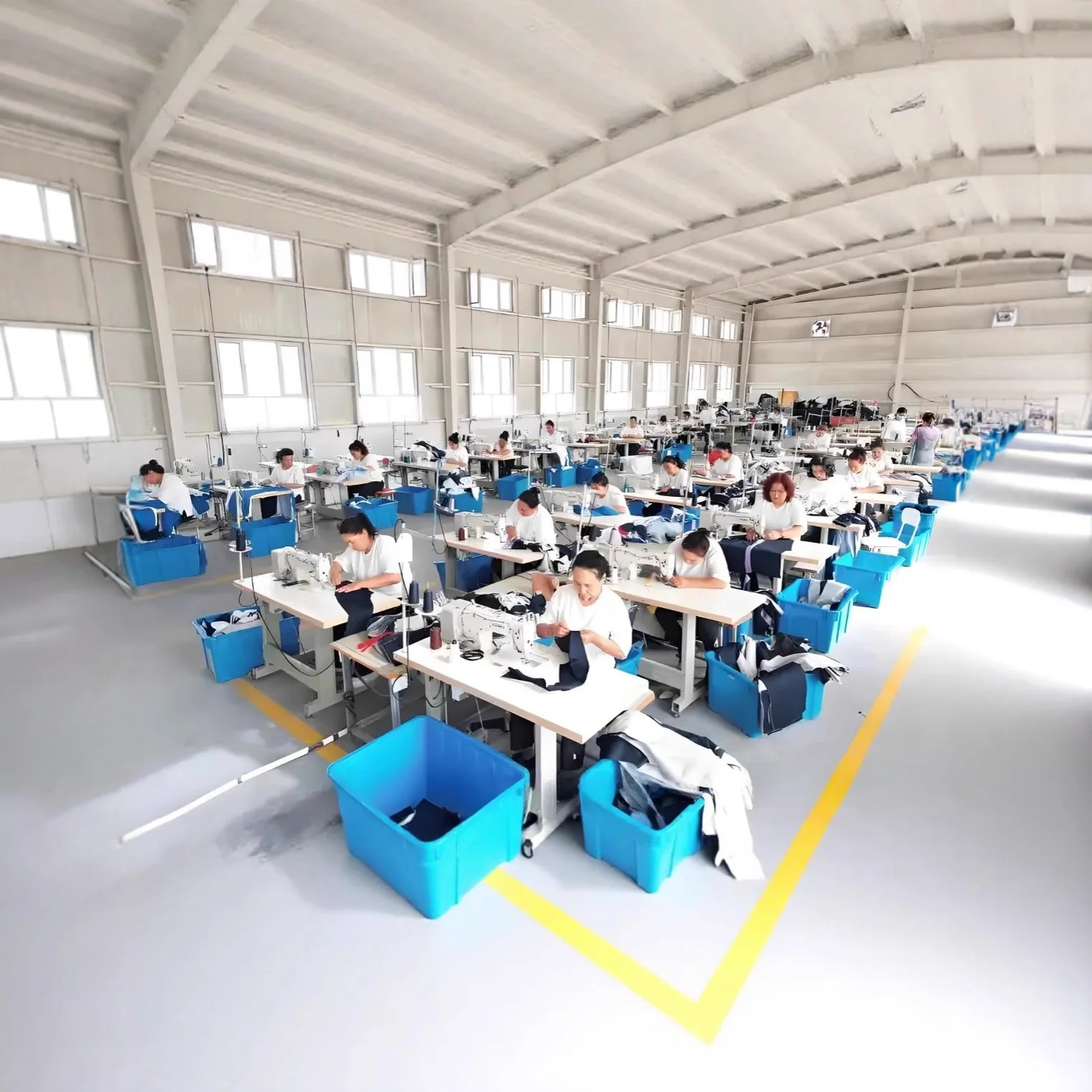 سترة نسائية عصرية من الجلد والفراء على الوجهين معطف شتوي بياقة واقفة وتصميم متكامل على الطراز الأوروبي الأنيق #4