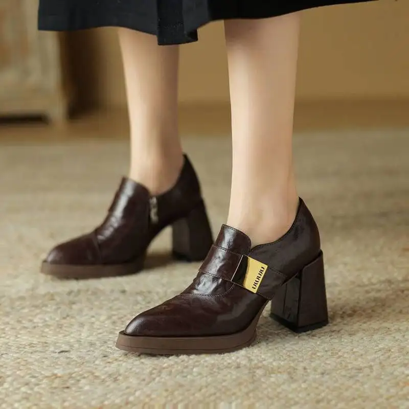 Pointed Block Heel Pumps Embossed Sheepskin Upper Lining Insole Rubber Sole Metal Buckle Slip-on Women Fashion Shoes F150