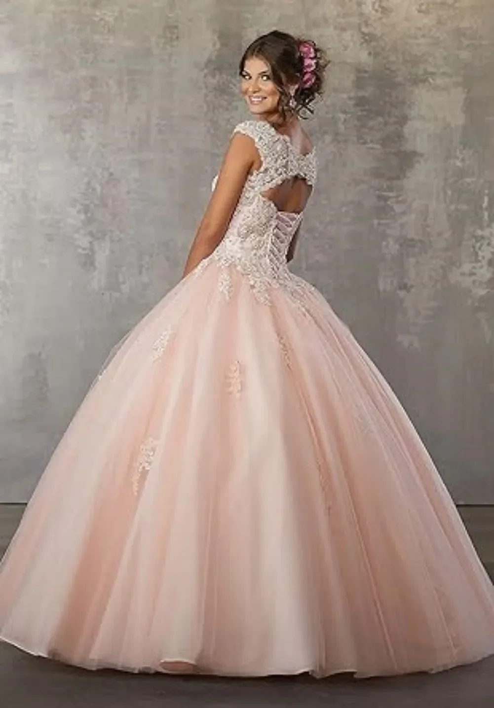 CLcaojun-Robes de Quinceanera en dentelle perlée à col en V pour femmes, robe de Rhpersonnalisée, Sweet 16 Appliques