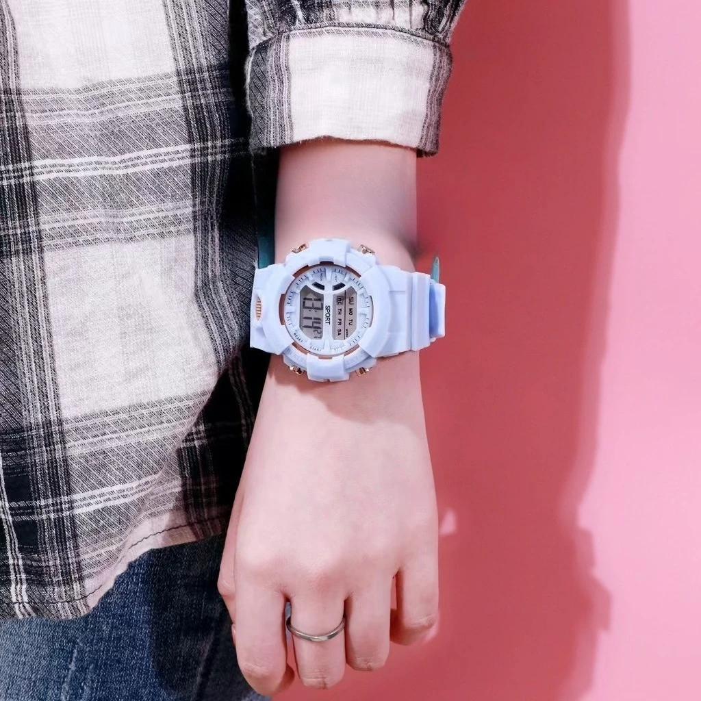 New fashionable children's electronic watch, teenagers' couple fashion sports watch, multi-function watch