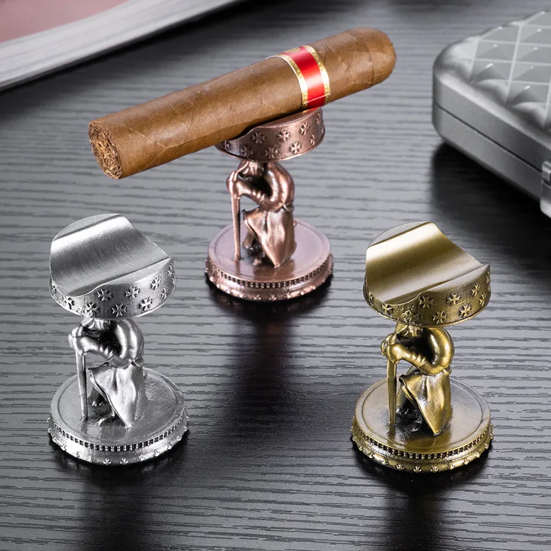

Portable Outdoor Cigar Holder Featuring Anti-Slip Metal Base And Cigar Tongs for Enhanced Smoking Experience