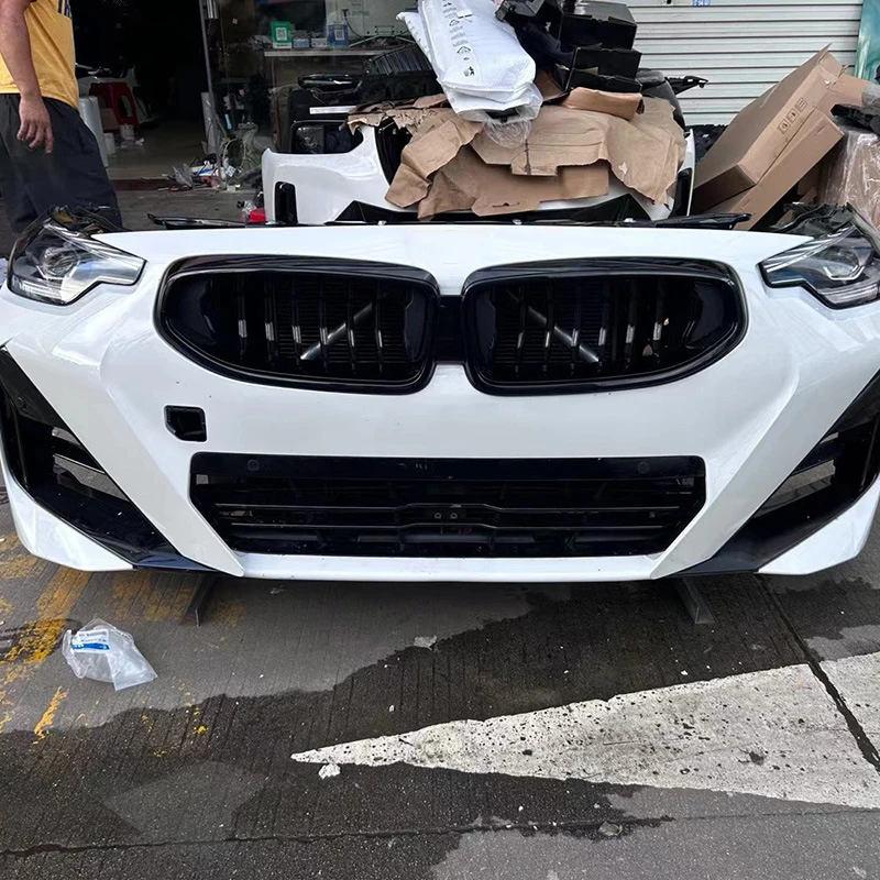 Suitable for 2023 BMW 2 Series M240i G42 Bumper Assembly Lip Front Nose Original Factory Disassembly