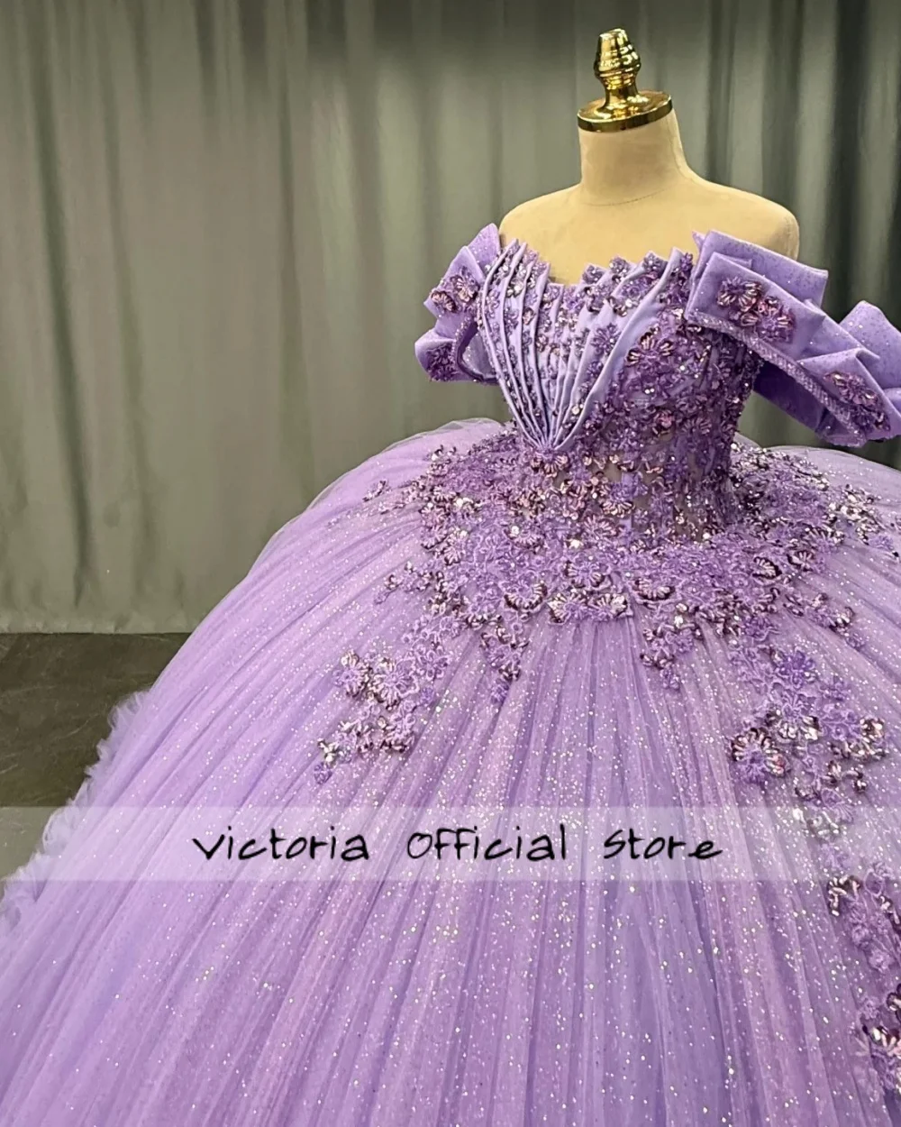 Purple Off The Shoulder Sweetheart Quinceanera Dress Lace Appliques Lace- up Ball Gown 15 Year Old Dress Graduation Customized