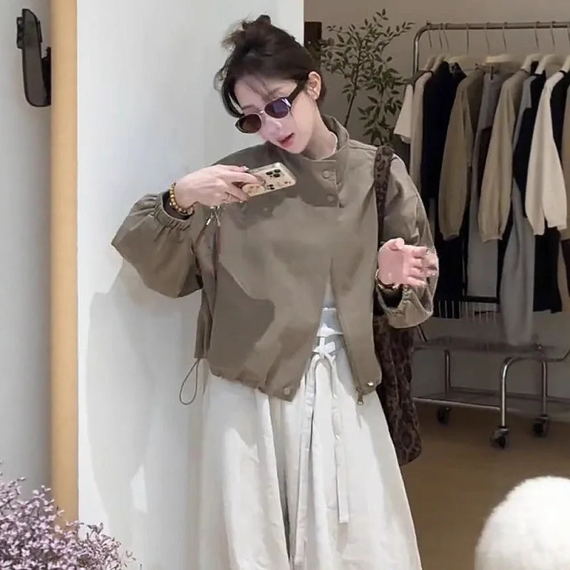 

Korean-style Stand-up Collar Fashionable Windbreaker Jacket,short Version, Winter 2025 New Style, Loose and Casual Upper Garment