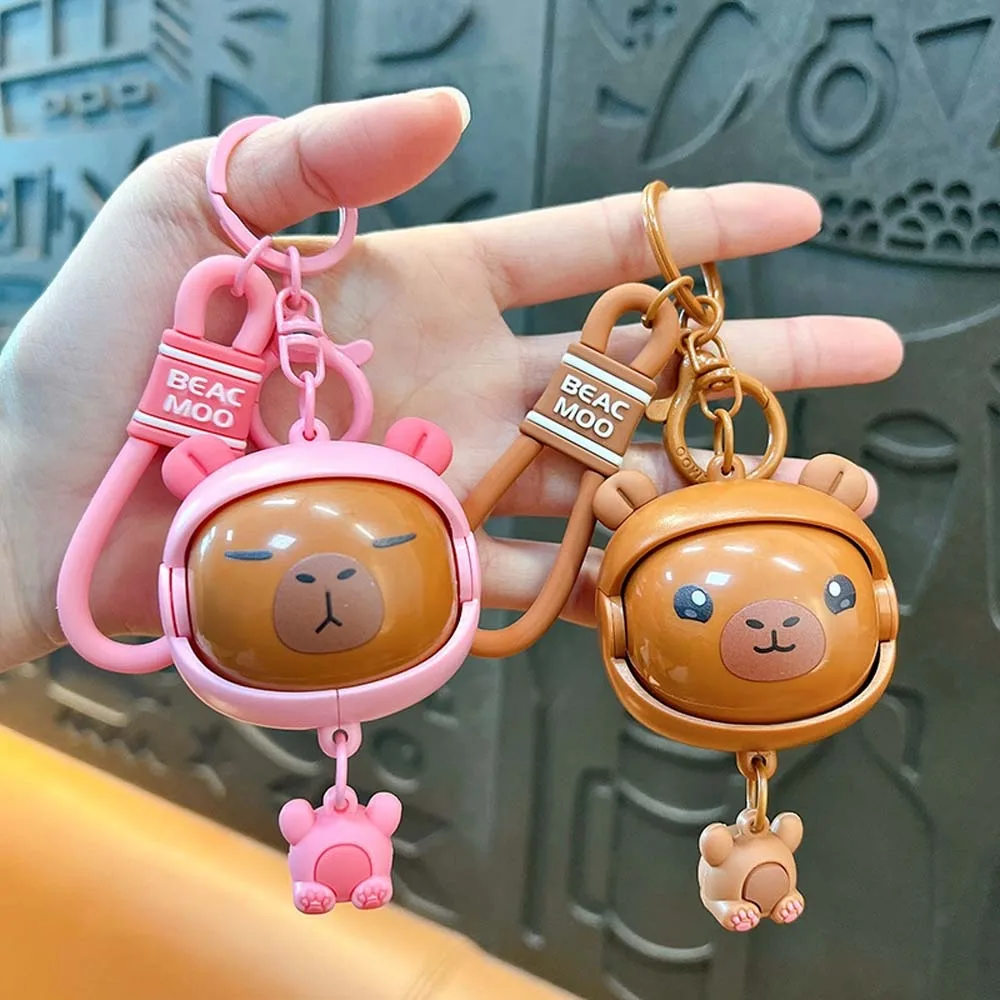

4 Facial Face Changing Pendant Dog Capybara Shape with Keychain Face Changing Toy DIY Crafts Backpack Shape