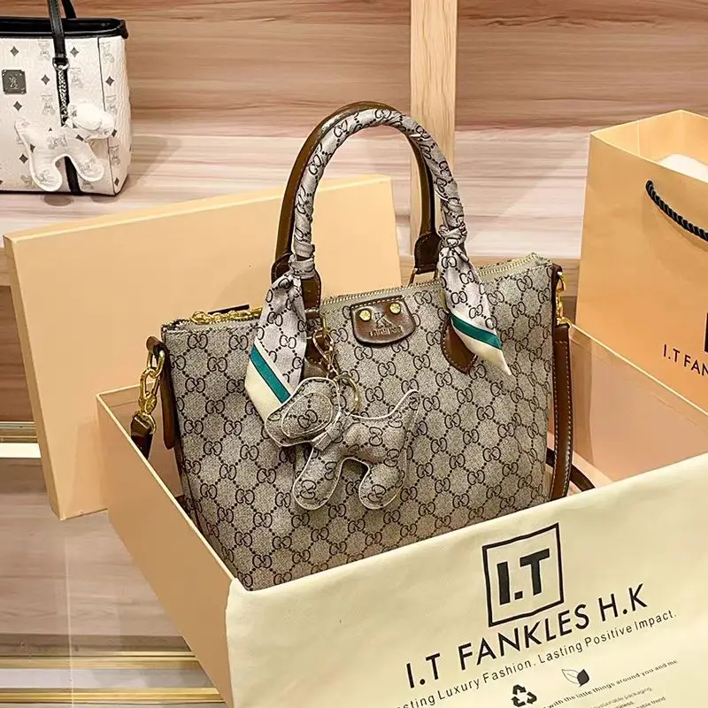

Light Luxury Brand Fashionable Large Capacity Hand-held Dumpling Bag Casual and Retro Printed Single Shoulder Crossbody Bag