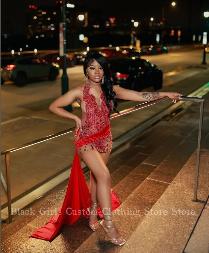 

Luxury Red Diamante Short Cocktail Dress Sexy Hanging Neck With Side Train Black Girls Party Celebrity Dresses Customized