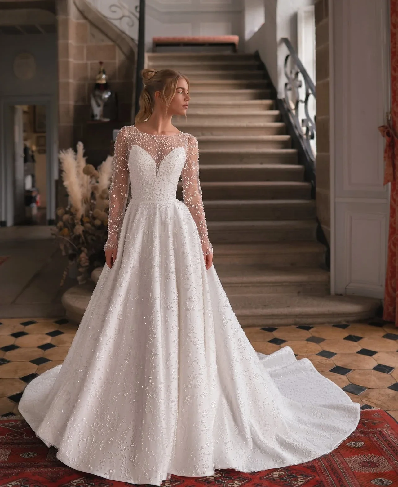 

Flavinke Customized Scoop Neck Long Sleeve A-Line Wedding Dresses Pearls Lace Sweep Train Princess Bridal Gown vestidos de novia