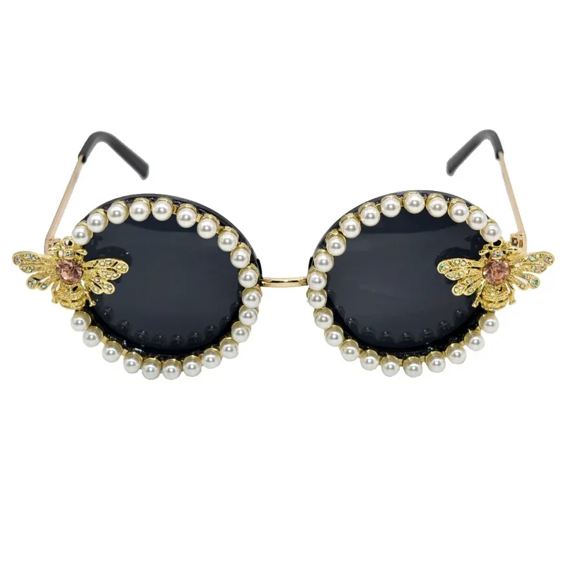 

2024 Baroque Round Sunglasses Women Bee Crystals Sexy Girls Sun Glasses Rhinestone Pearl Shades for Party Oculos De Sol Feminino