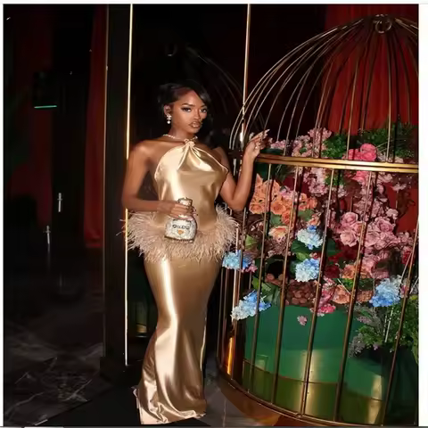 Elegant Evening Dress Customized Golden Halter Neck Prom Dresses Feathers فساتين للمناسبات الخاصة Mermaid S