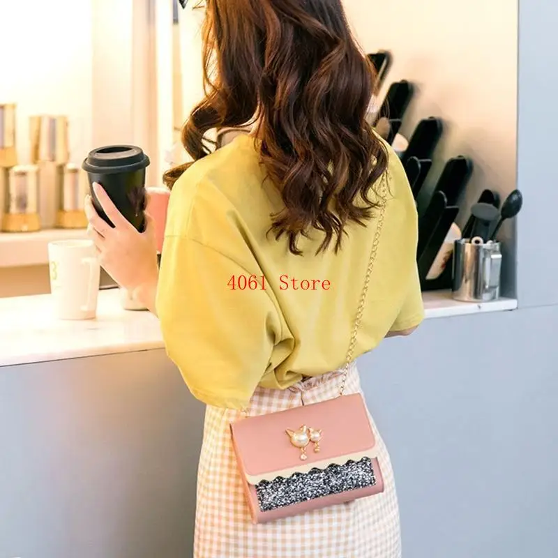 حقيبة كروس عصرية على شكل سلسلة حقيبة صغيرة مربعة الشكل حقيبة كتف للتجمع