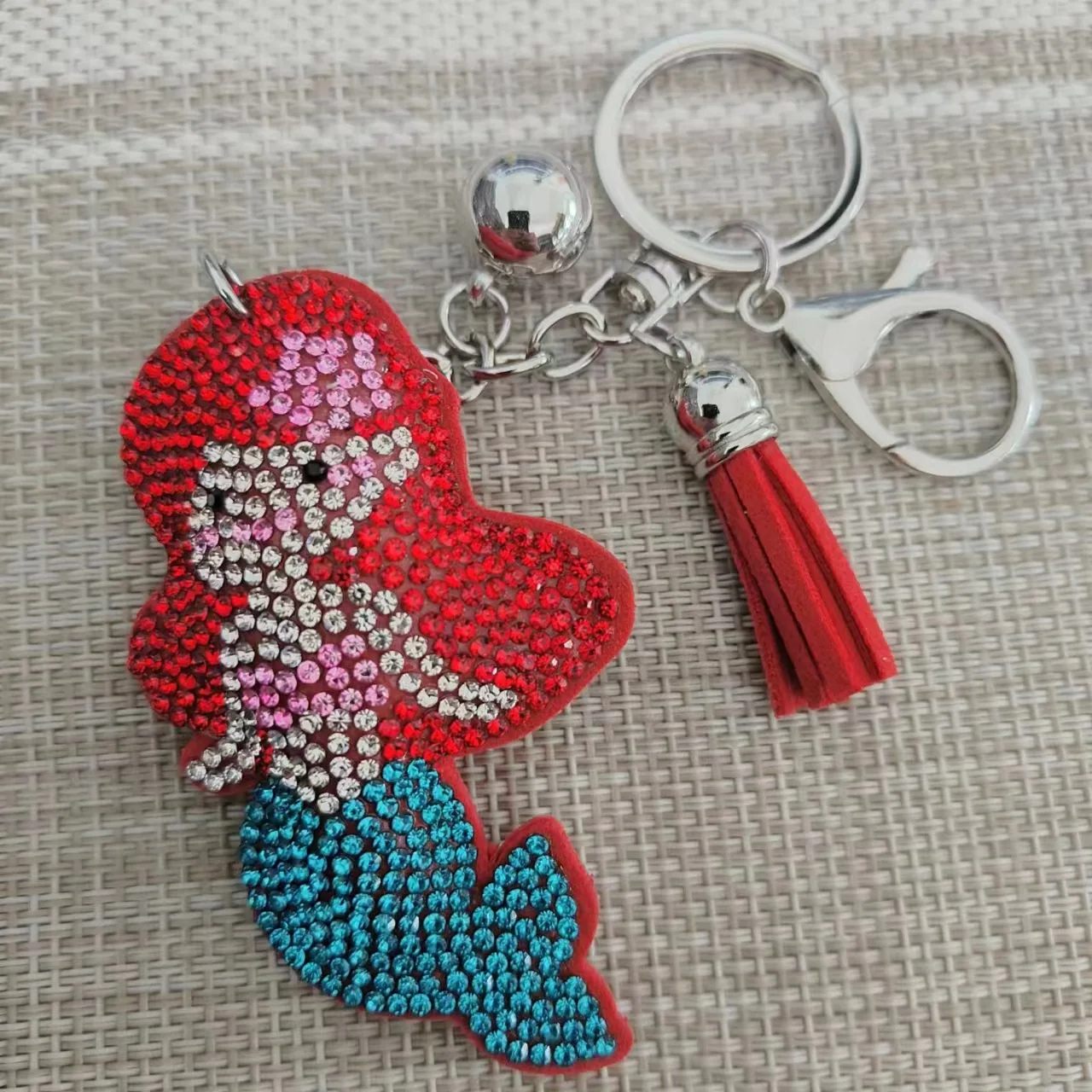 Disney cartoon sirena diamanti portachiavi carino borsa anime e ornamenti pendenti regali di compleanno per donne Europa e America