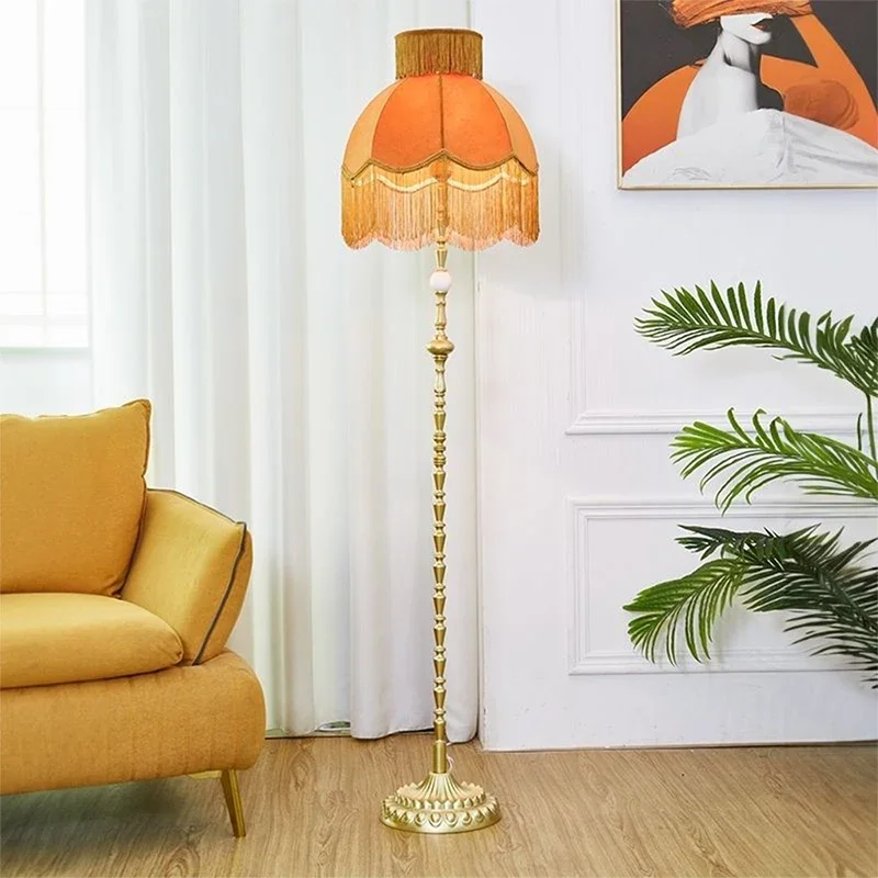 ULANI French Tassel Retro Floor Lamp Luxury GreenLiving Room Sofa Bedroom Study European American Vertical Bedside Floor ures