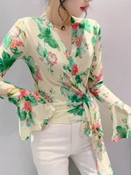 European Summer New T Shirts Fashion Slim Fit Printing Mesh V-neck Long Flare Sleeve Lace up T-shirt Women's Tops