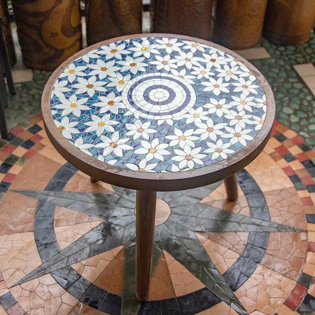 

Outdoor Mosaic Patio Side Table Outdoor Accent Table Ceramic Top Round End Table for Small Porch Balcony