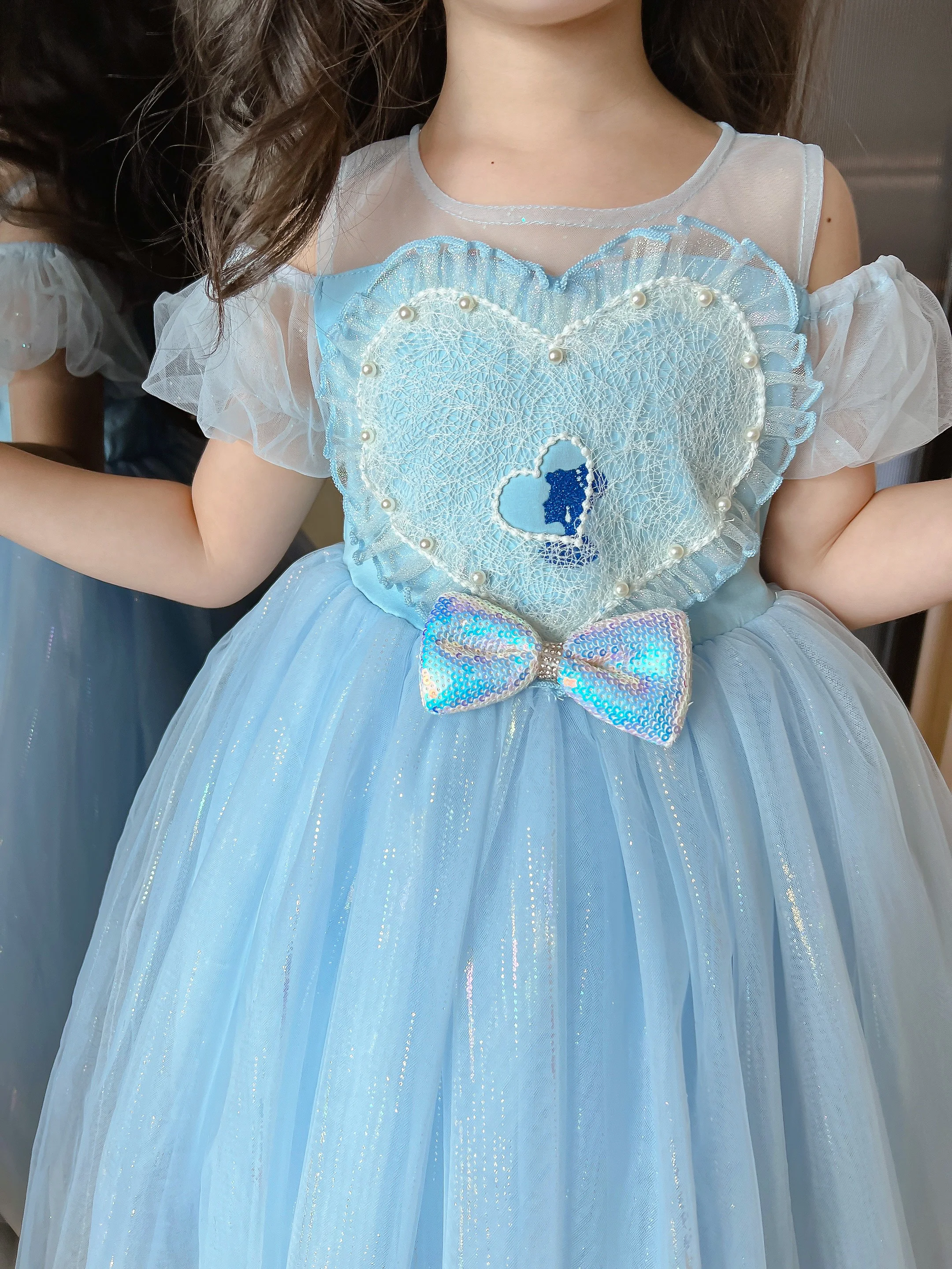女の子のための豪華なエルザプリンセスドレス、裸の肩、半袖、通 - Women'S Formal Wear For Girls のレビューと価格