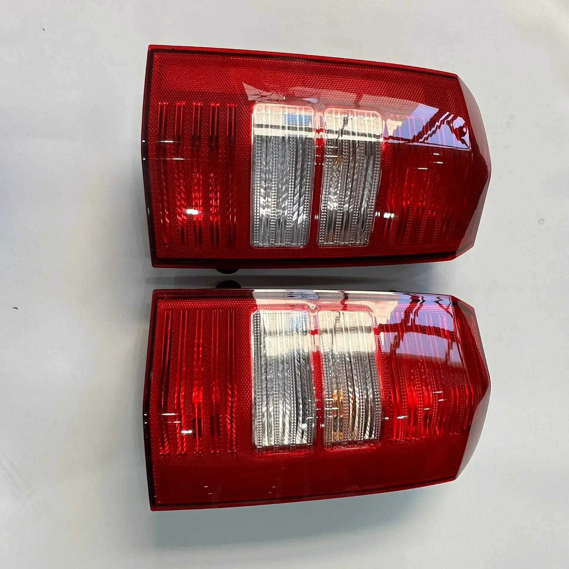 Custom for Jeep Patriot 2008-2017 Custom Rear Taillights Rear Fog Light Brake Lights 5160364AE  5160365AE