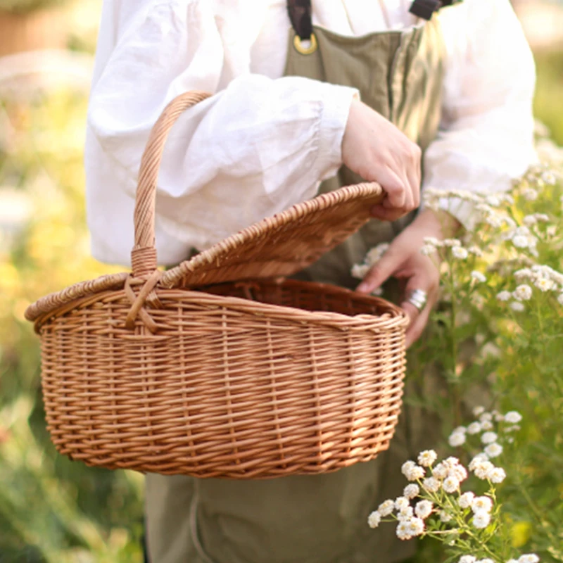 

Handmade peeled willow weaving, storage basket, picnic basket, double cover oval basket, Japanese street