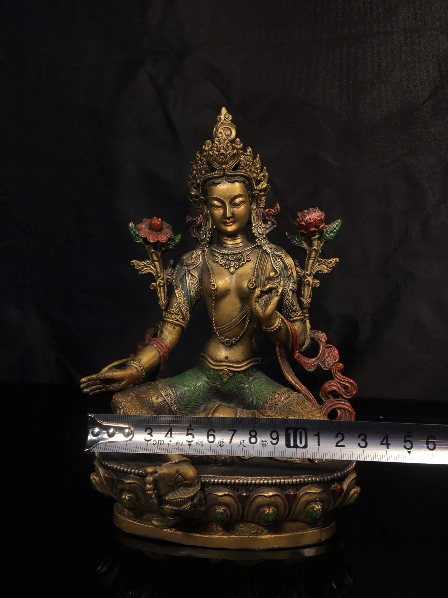 Ancient China\'s refined pure copper painted green Tara Buddha with exquisite craftsmanship and thick coating