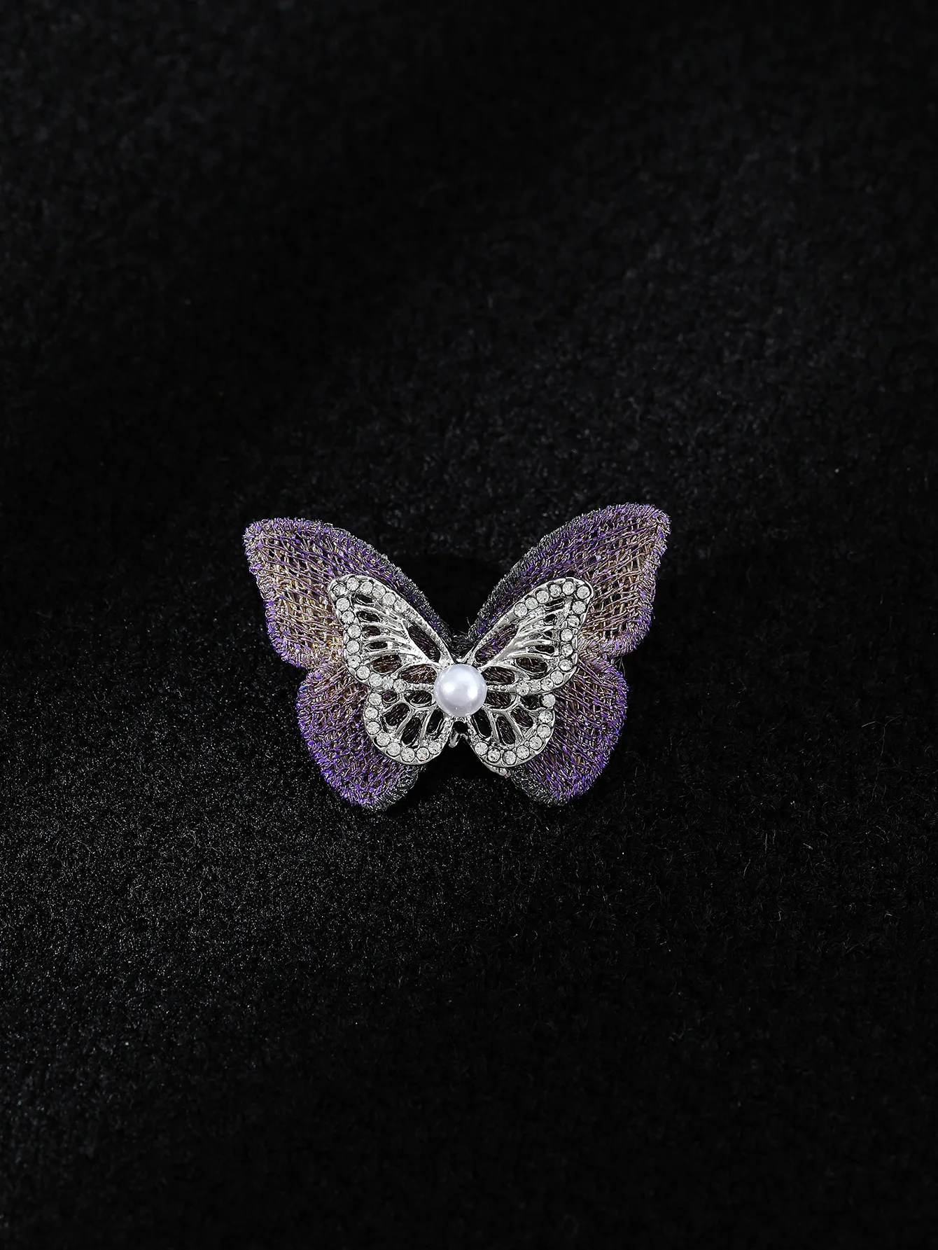 Cross border, dreamy color temperament chest flower, clothing bag accessories, retro embroidered butterfly brooch