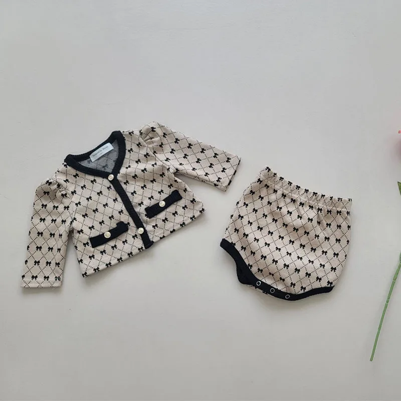 Ensemble de vêtements à manches longues pour bébé fille, manteau de princesse imprimé avec nœud + short en Pp, costume 2 pièces pour nourrissons, nouvelle collection automne 2025