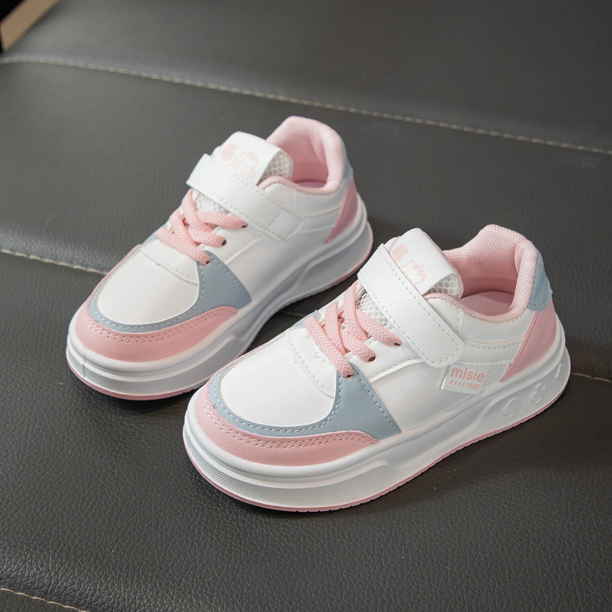 

Kids Casual Shoes Breathable Mesh for Students Running Shoes Soft Sole 2025 Spring Autumn Children Sports Shoes Round Toes Sweet
