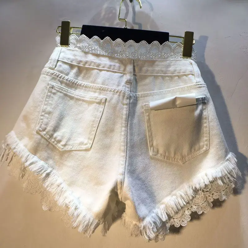 2026 Summer New Splicing Hook Lace High Waist Burr Denim Shorts Hot Pants Women