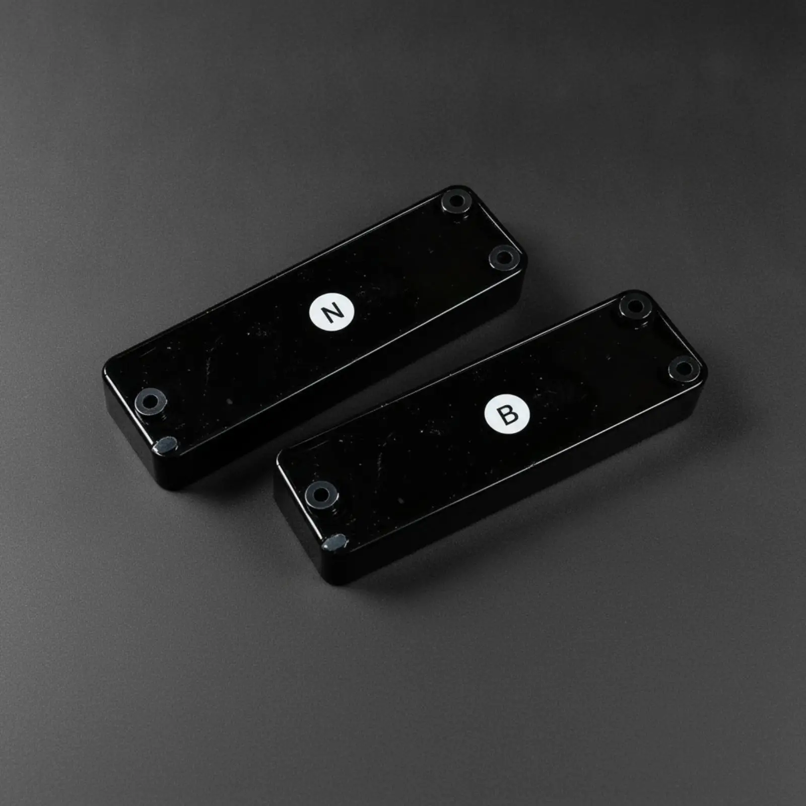 Bass Guitar Pickup Jba-15 Neck Bridge Style Low Profile Active Pickup for 4 String Electric Bass Replacement