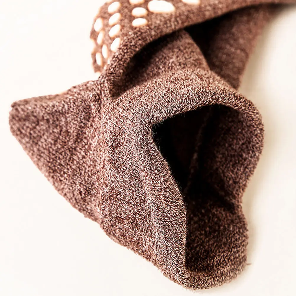 

4 пары носков для йоги для женщин, нескользящие, с силиконовой подошвой, для занятий йогой, пилатесом, барр-дансом, для дома и путешествий