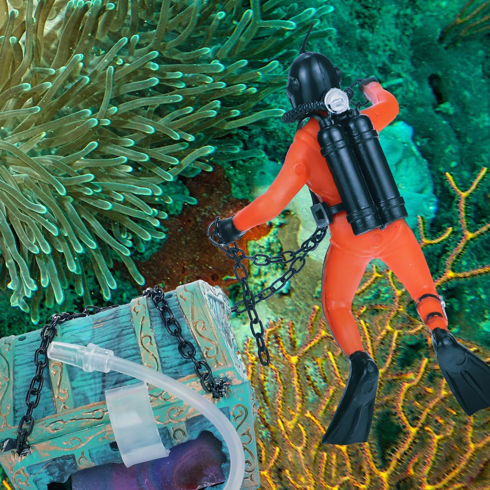 

Floating Diver Treasure Hunt Decor for Aquarium Realistic Workmanship Lightweight Fish Tank Accessories Lively Underwater