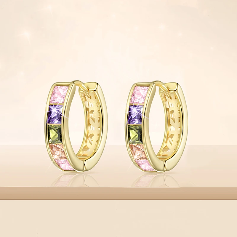 Huitan Zierliche Regenbogenfarbene CZ-Creolen, kleine Kreis-Ohrringe, bunte Accessoires für Damen, modischer, vielseitiger Schmuck