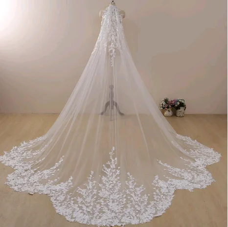 

Fan shaped veil, lace veil, simple floral veil, wedding veil cathedral, bridal veil cathedral, customized soft veil