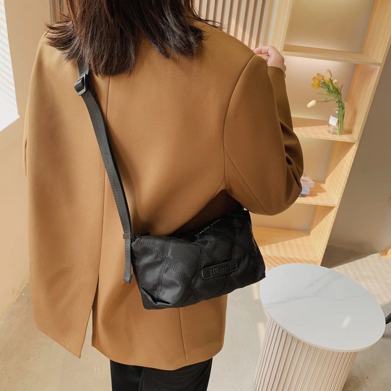 Medium Size Fabric Phone Side Bag Vintage Casual Nylon Quilted Streetwear Wide Strap Square Pockets Sling Black Crossbody Bag