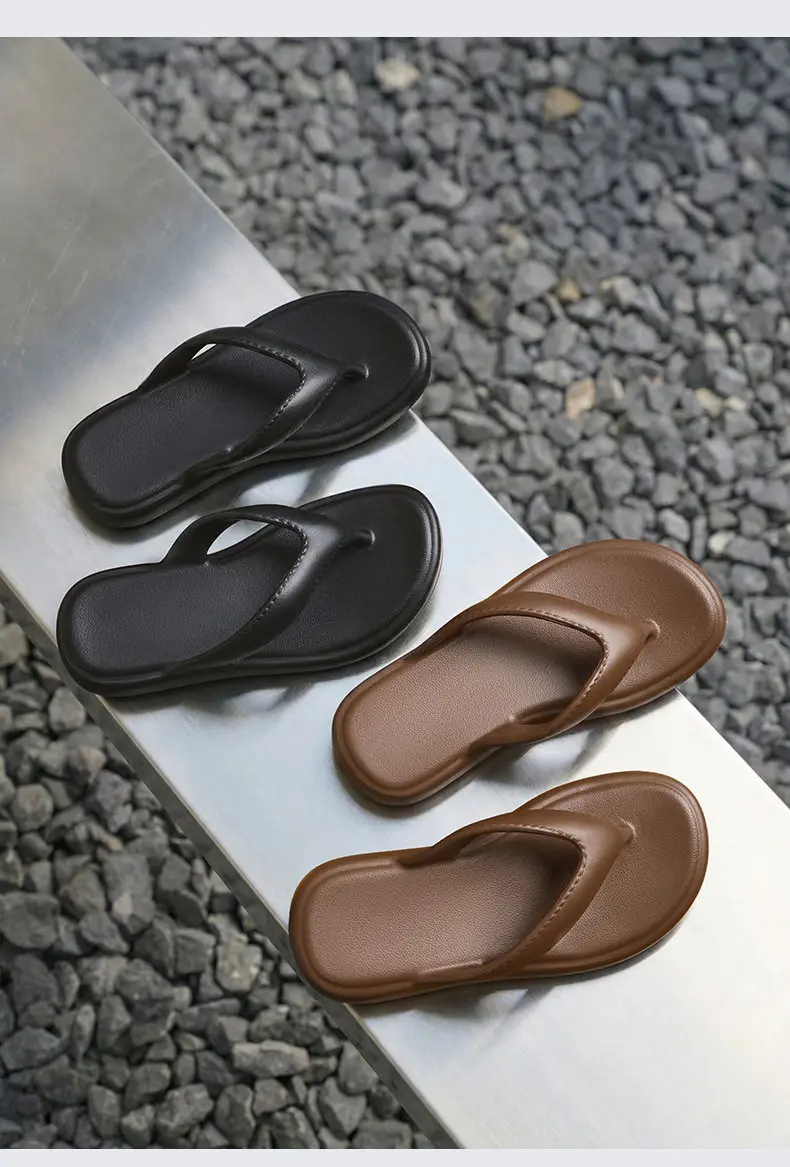 Women Thin Sole Flip Flops 2026 New Summer Outdoor Beach Slippers Non Slip Clip Toe Travel Portable Sandals