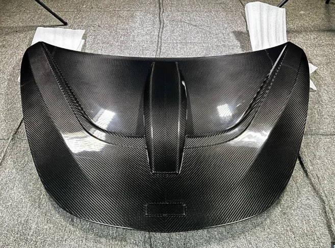 Hot Selling Dry Carbon Fiber Engine Hood for McLaren 720S Novitec Hood