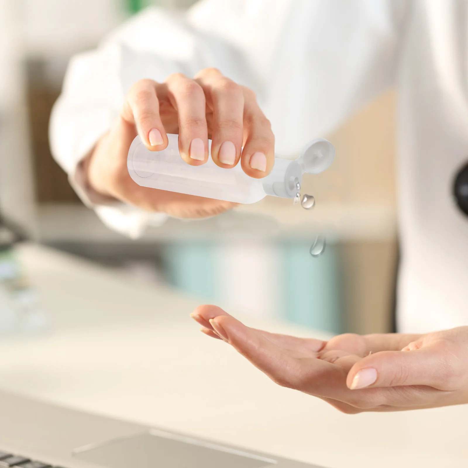 

10pcs 100Ml Empty Travel Bottles Plastic Leakproof Containers For Shampoo Lotion Makeup Remover Portable Refillable Set