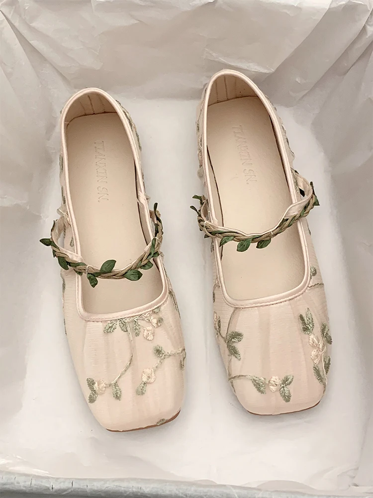 Casual Woman Shoe Female Footwear Square Toe Dress Summer New Moccasin Embroider Ethnic Leisure Buckle Strap Flock Lace Rubber F