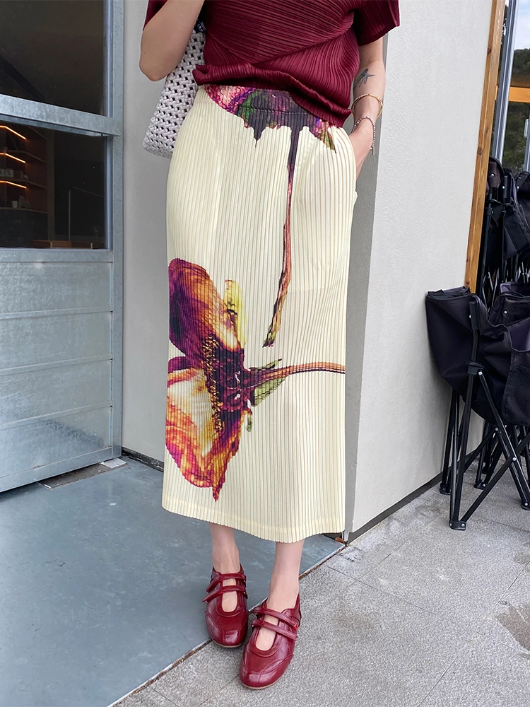 

2025 Summer New Women High Waist Casual Loose Stretch Vintage Print Design Fashion Outdoor Travel Female Half Skirt