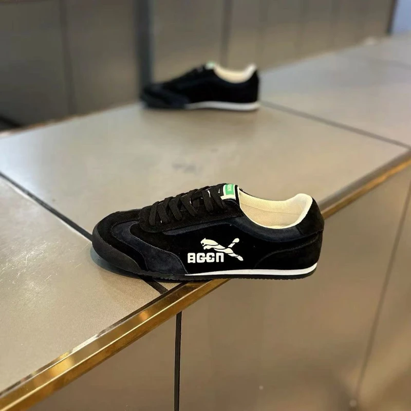 Men Retro Sneakers Lace Up Lightweight Flat Sole Leopard Graphic Casual Shoes Breathable Outdoor Daily Fashion Walking Trainers