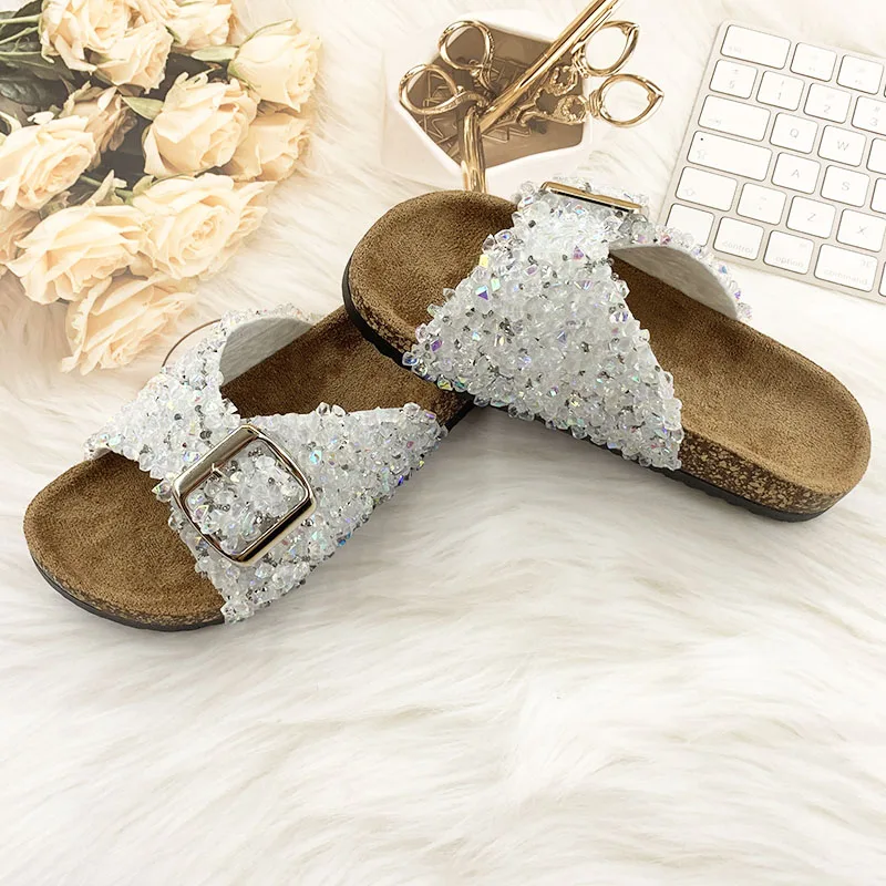 

Летние сандалии, мягкие удобные женские тапочки, роскошные сандалии с кристаллами, модные тапочки со стразами, шлепанцы с пряжкой