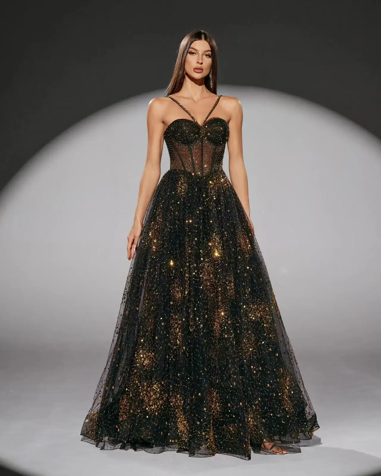 (تخفيضات) فستان شاليمار تشانغ أسود عربي بأكمام طويلة وحزام مطرز بالخرز فستان فاخر للحفلات حسب الطلب