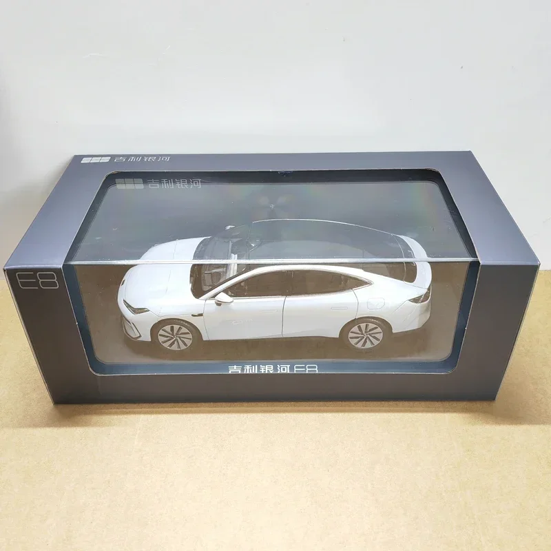 Schaal 1:18 Geely Galaxy E8 Auto Simulatie Legering Automodel Diecast Speelgoed Collectible Ornamenten