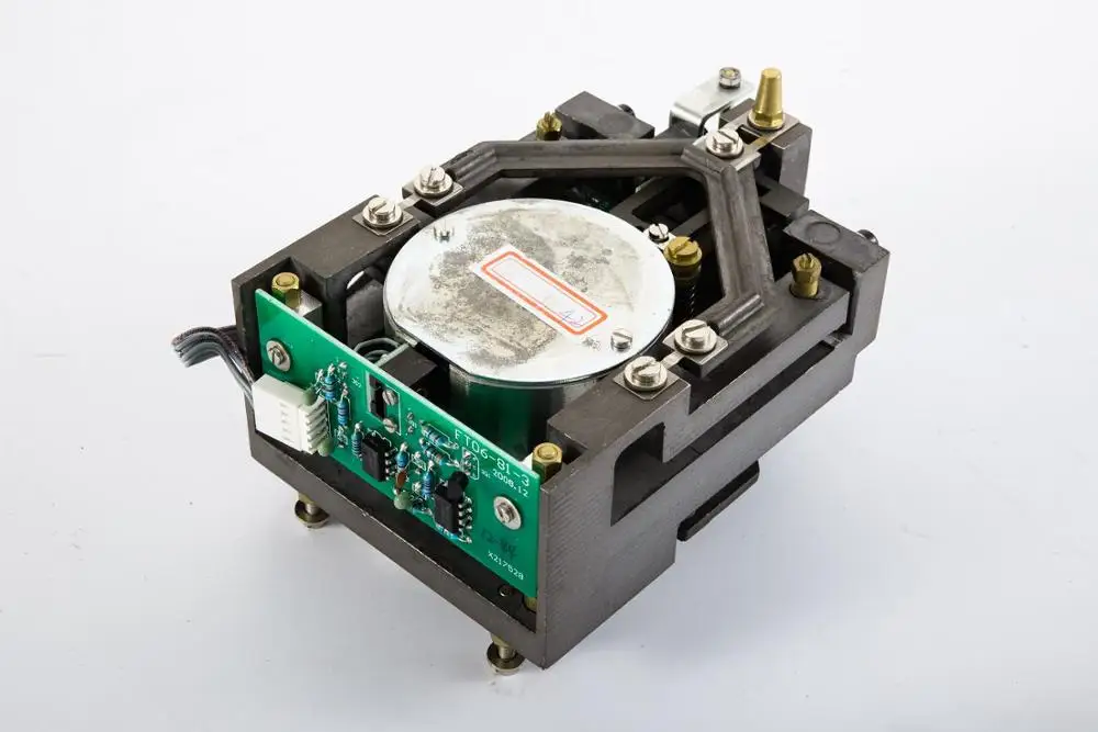 High Precision Digital Laboratory Balance Scale 0.0001g 0.1mg 300g Internal Calibration