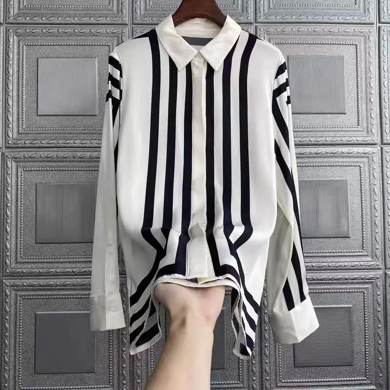 Camicia a maniche lunghe in seta di alta qualità Abbigliamento autunnale da donna Nuova camicia top stampata a righe con temperamento in seta di gelso Elegantes Y2k