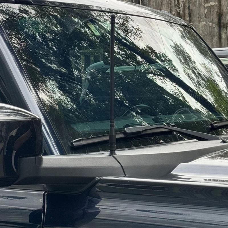 37JE Weatherproof Antenna Delivers Reliable Functionality