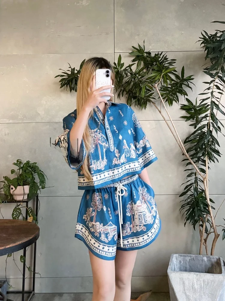 

Susan Australian Ethnic Style Blue Print Short Sleeve Shirt And Shorts Set Women's Fashion Ensemble Floral Pattern Winter Wear