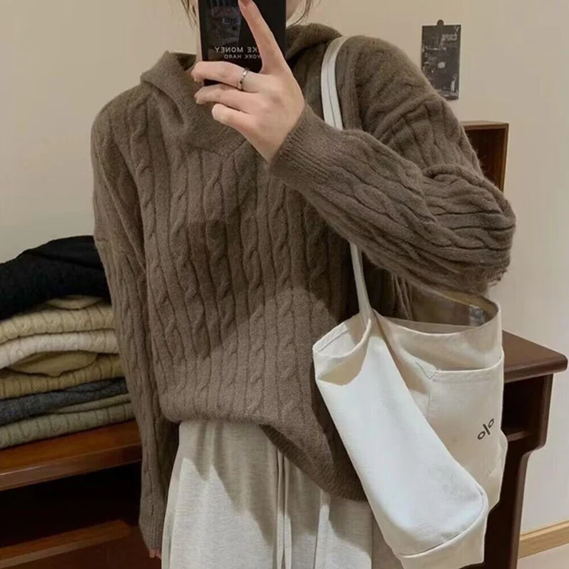Damski sweter vintage koreański 2025, skręcony, jesienno-zimowy, modny, jednolity kolor, z kapturem, luźny, ciepły, dzianina w stylu Harajuku.