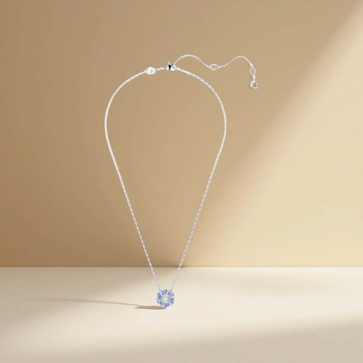 

Morning Dew Sun Pendant s925 Zircon Sparkling Light Fairy Light Luxury Clavicle Chain Gentle Fairy Temperament Versatile
